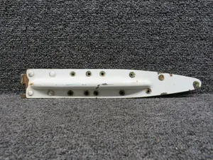 0511238-1 Cessna 172L Upper Cabin Door Hinge Half Assembly LH